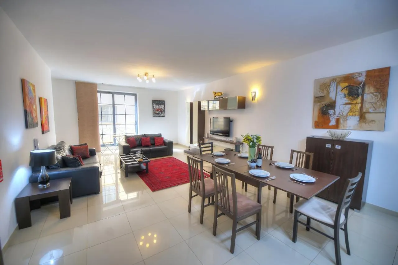 Appartement Large 3 Bedrooms Steps Away From Balluta Bay Bcam2-1 Sliema Malte